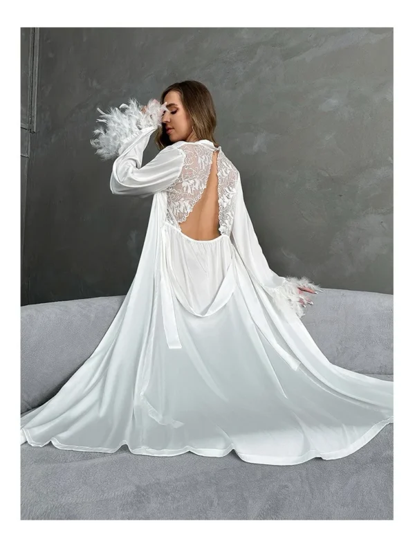 ELYANA Robe