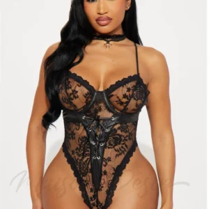 MADNESS - Black lace bodysuit with choker